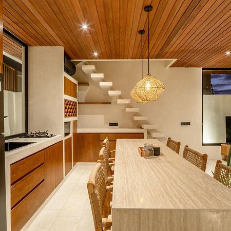 Blacksand Villas Echo Beach Чангу Экстерьер фото